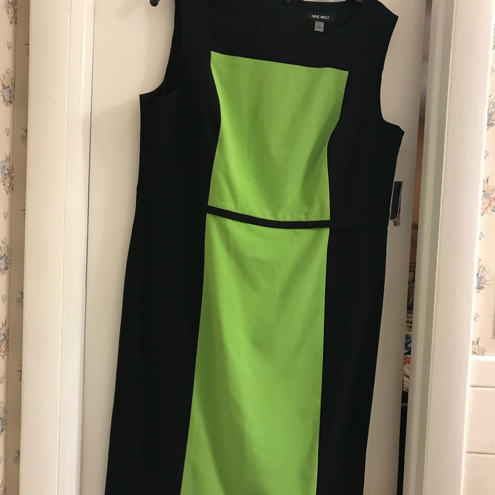 Womens Dress.  Liner inside so you don’t have to wear a slip.